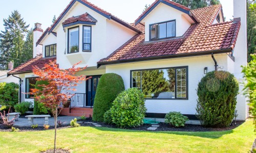 #158 Crescent Rd E, British Columbia V9K1L6